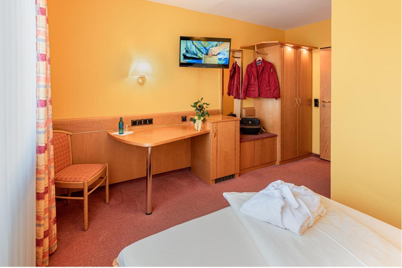 Kishotel Am Kurpark Бад-Зоден-Зальмюнстер Экстерьер фото