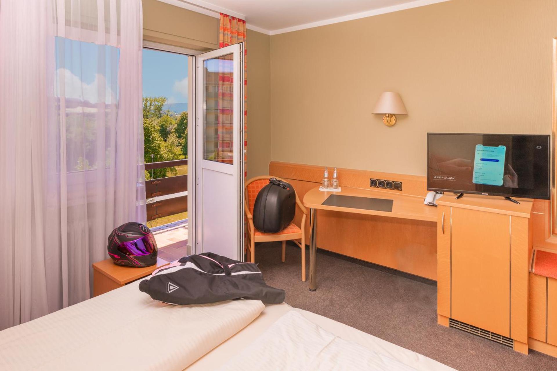 Kishotel Am Kurpark Бад-Зоден-Зальмюнстер Экстерьер фото